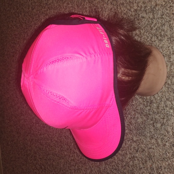 Nike Featherlight Dri-Fit Mesh Strap-on Pink-Black Hat Cap OS - Picture 3 of 10